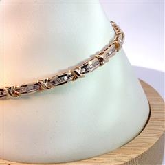 Gold-Diamond Bracelet 68 Diamonds 1.36 Carat T.W. 10K Yellow Gold 8g